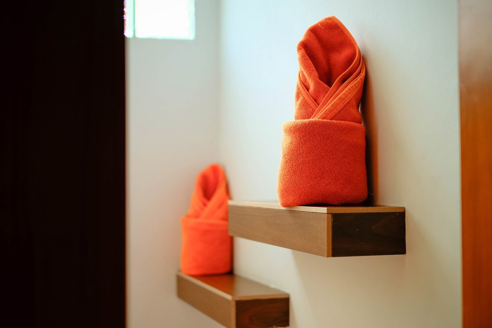 Villa en-suite bathroom