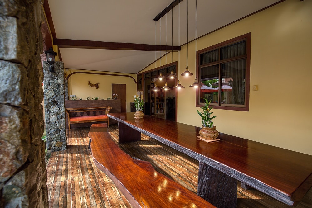 Villa open-plan living area