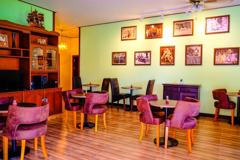 Taratai Bar cocktails and drinks
